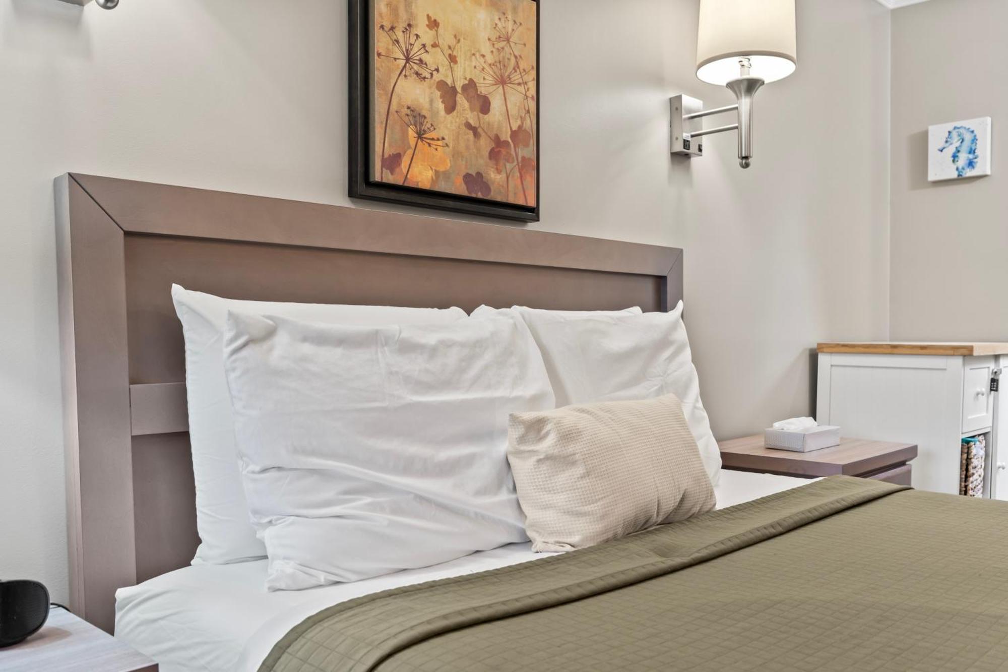Sea Mist Resort 2*